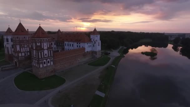 Famoso complejo castillo Mirsky — Vídeos de Stock