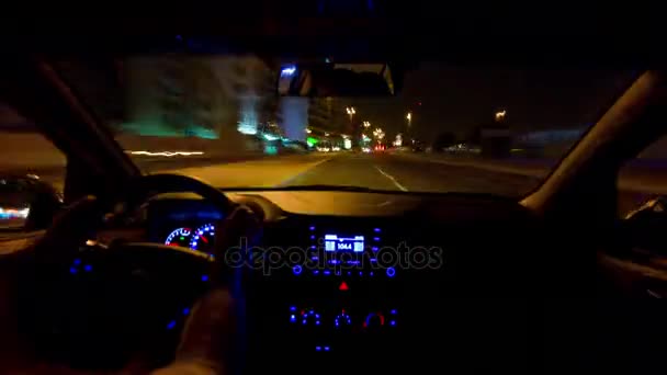 Voiture dans les rues de Dubaï — Video