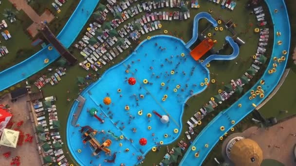 Μπλε waterpark πισίνα — Αρχείο Βίντεο