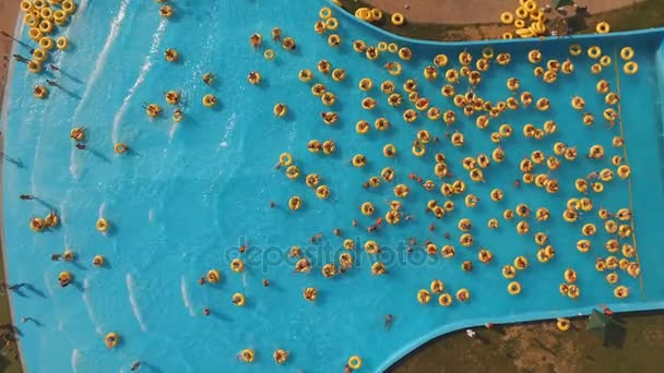 Синій аквапарк басейн — стокове відео