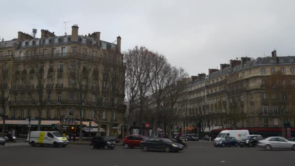 巴黎白天交通 — 图库视频影像