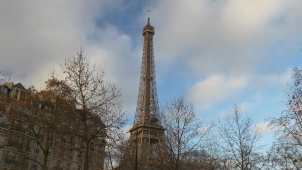 에펠 탑에서 관광객 — 비디오