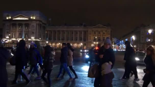 Parijs nacht verkeer — Stockvideo