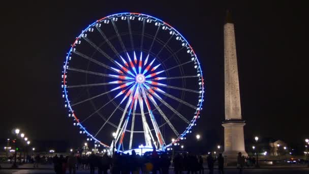 Ferris wheel on Concorde square — Stock Video