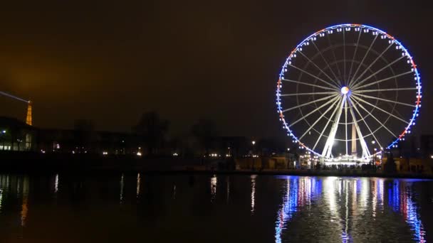 Ruota panoramica sulla piazza Concorde — Video Stock