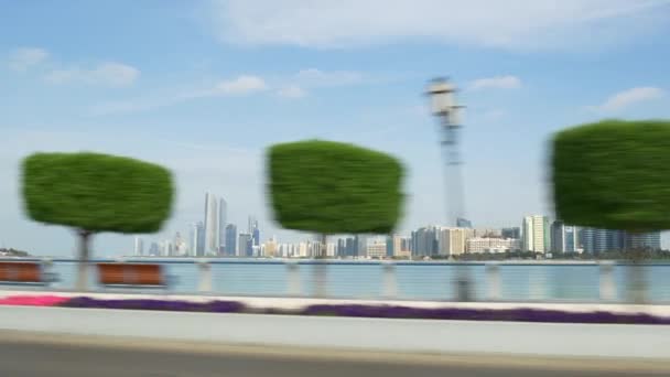 Panoramautsikt över Abu Dhabi city — Stockvideo