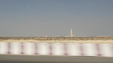 Dubai sokaklarda sürme araba