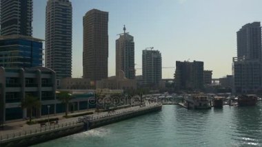Dubai Yat Limanı binalar panorama