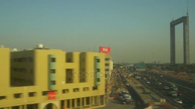  Dubai metro tren yüksek yolculuğu
