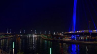 ünlü dubai Kanal Köprüsü