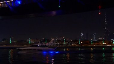 ünlü dubai Kanal Köprüsü