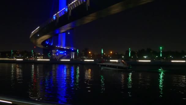 Berühmte dubai-kanalbrücke — Stockvideo