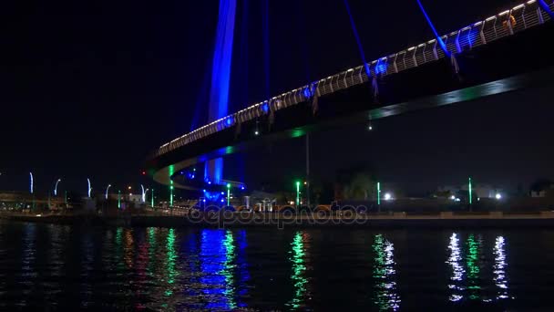 Ünlü dubai Kanal Köprüsü — Stok video