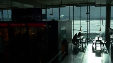 Zürih Havaalanı. İsviçre