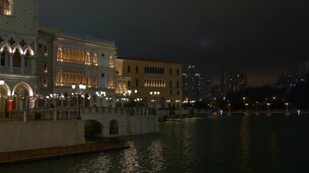 Город Макао освещенный ночью — стоковое видео