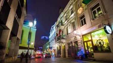 Geceleri aydınlatılan Vilnius şehir