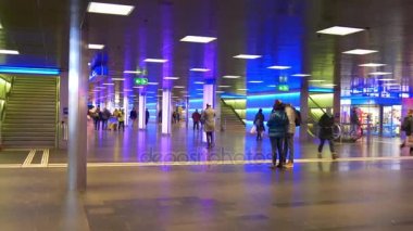 Zürih hauptbahnhof tren metro istasyonu