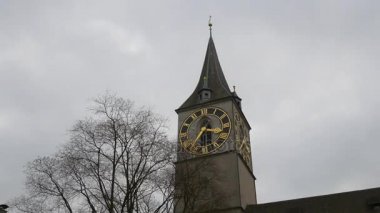 Zürih'te grossmunster Kilisesi