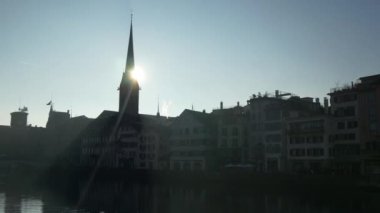 Zürih'te grossmunster Kilisesi