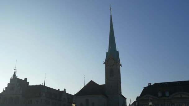 Fraumunster igreja relógio torre — Vídeo de Stock