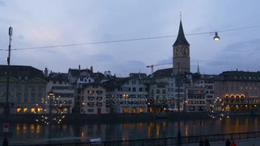 Zürih ünlü Aziz peter Kilisesi