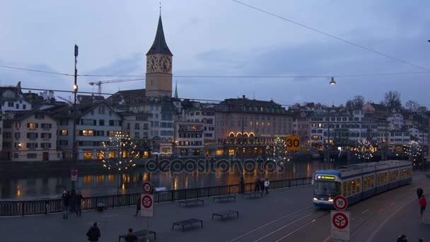 Zurich belysta i juldekoration — Stockvideo