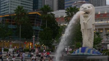 ünlü merlion çeşme