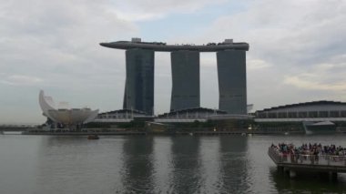  Marina bay sands mall otel 