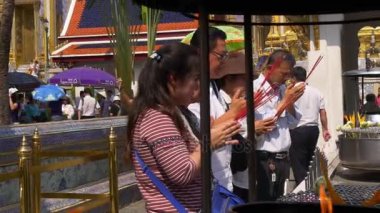 Tapınaklar Bangkok yakın kişi