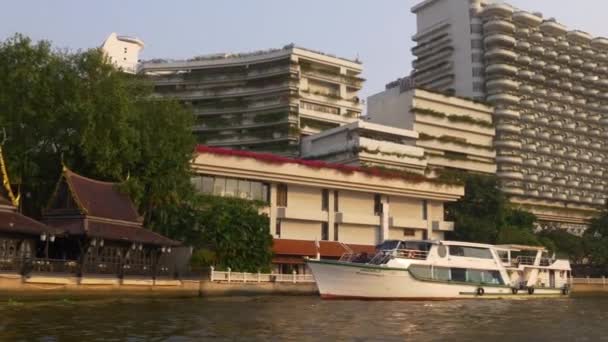水からのバンコク市街 — ストック動画