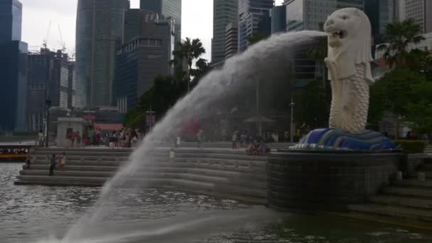 Berömda merlion fontän — Stockvideo