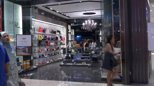 Winkelcentrum in Hong Kong stad — Stockvideo