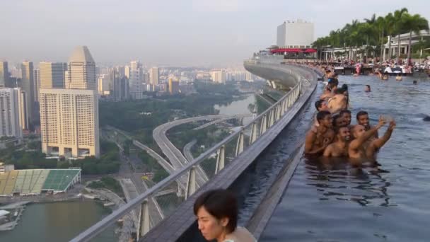 Słynnego marina bay sands hotel — Wideo stockowe