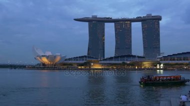  Marina bay sands mall otel 