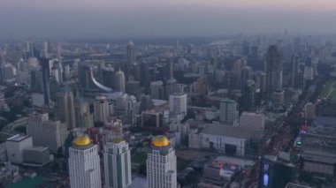 gün batımında Bangkok şehrinin hava atış