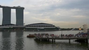  Marina bay sands mall otel 