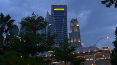 Singapur Panoraması şehir merkezinde geceleri