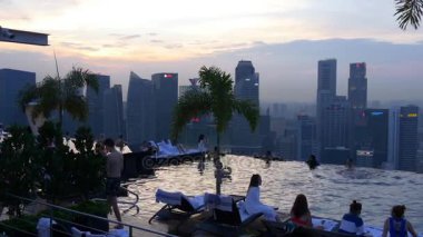ünlü marina bay sands hotel