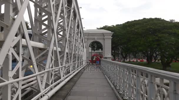 シンガポールのダウンタウンの橋の眺め — ストック動画