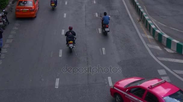 Gatan i stadstrafik på Bangkok — Stockvideo