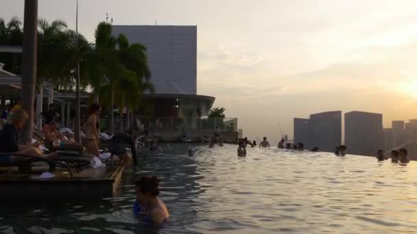 Słynnego marina bay sands hotel — Wideo stockowe