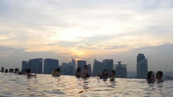 Słynnego marina bay sands hotel — Wideo stockowe