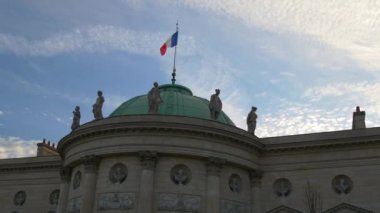 Paris şehri gün zaman