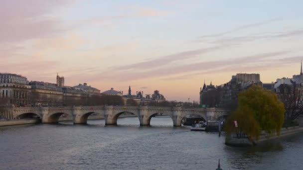 Rio Sena em Paris — Vídeo de Stock