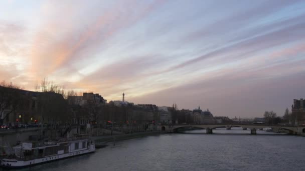 Río Sena en París — Vídeo de stock