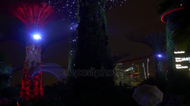 bay gece bahçelerle