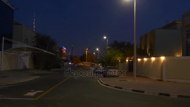 Noc ruchu panorama Dubaju — Wideo stockowe