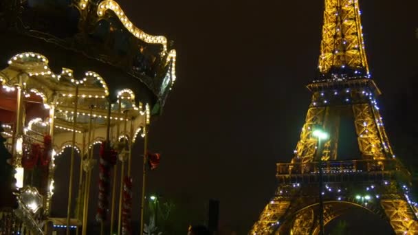 Paris 'teki Eyfel Kulesi — Stok video