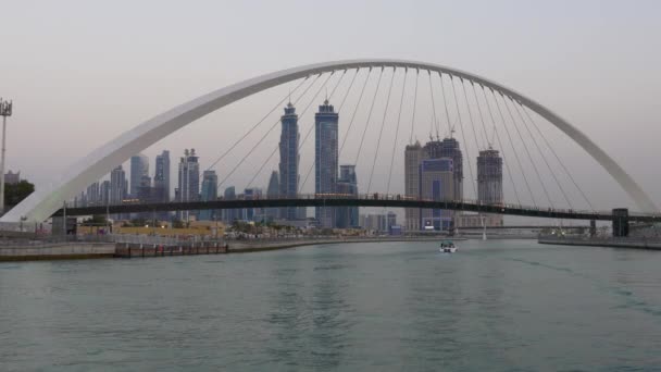 Міський пейзаж вид на місто Дубай — стокове відео