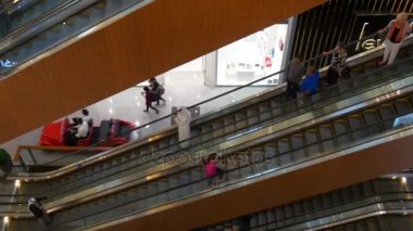 Dubal alışveriş merkezi 